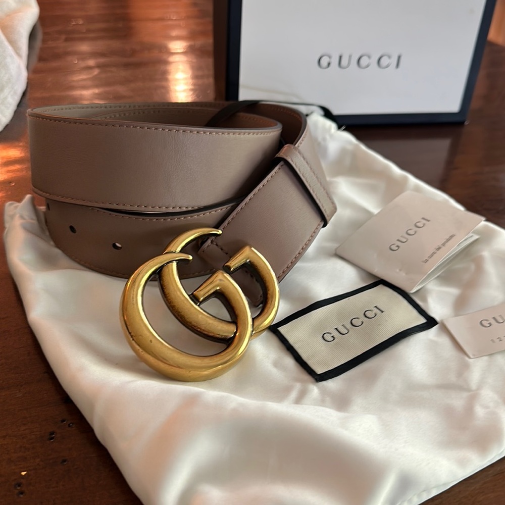 Gucci Marmont GG Belt.  Tan/Neutral with Gold Buckle